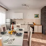 Lejlighed 3 Bedroom Cozy In *